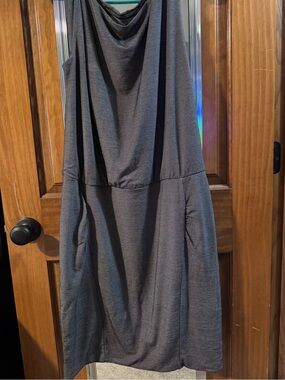 Athleta Sleeveless Gray Striped Women's Dress